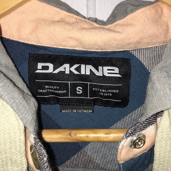 Dakine Hooded Flannel Plaid Shirt - Picture 3 of 6